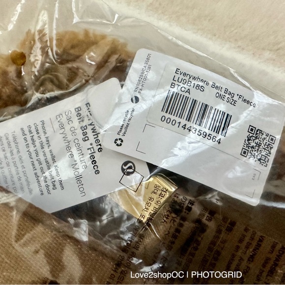 NWT Lululemon Everywhere Belt Bag Fleece - Burnt Caramel 🧸 - Picture 7 of 8